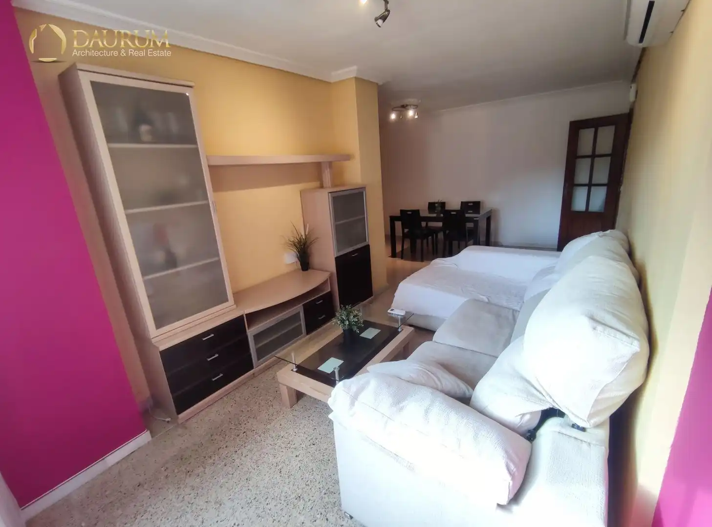 Sala d'estar de Pis en venda en Sevilla amb Aire condicionat, Terrassa i Traster