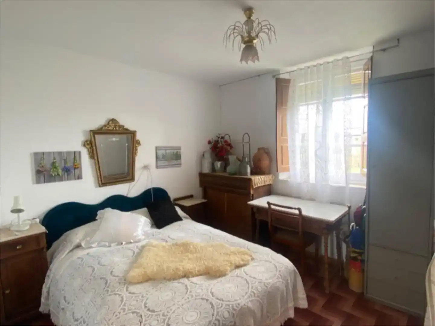 Dormitori de Casa o xalet en venda en Astorga amb Jardí privat, Traster i Moblat