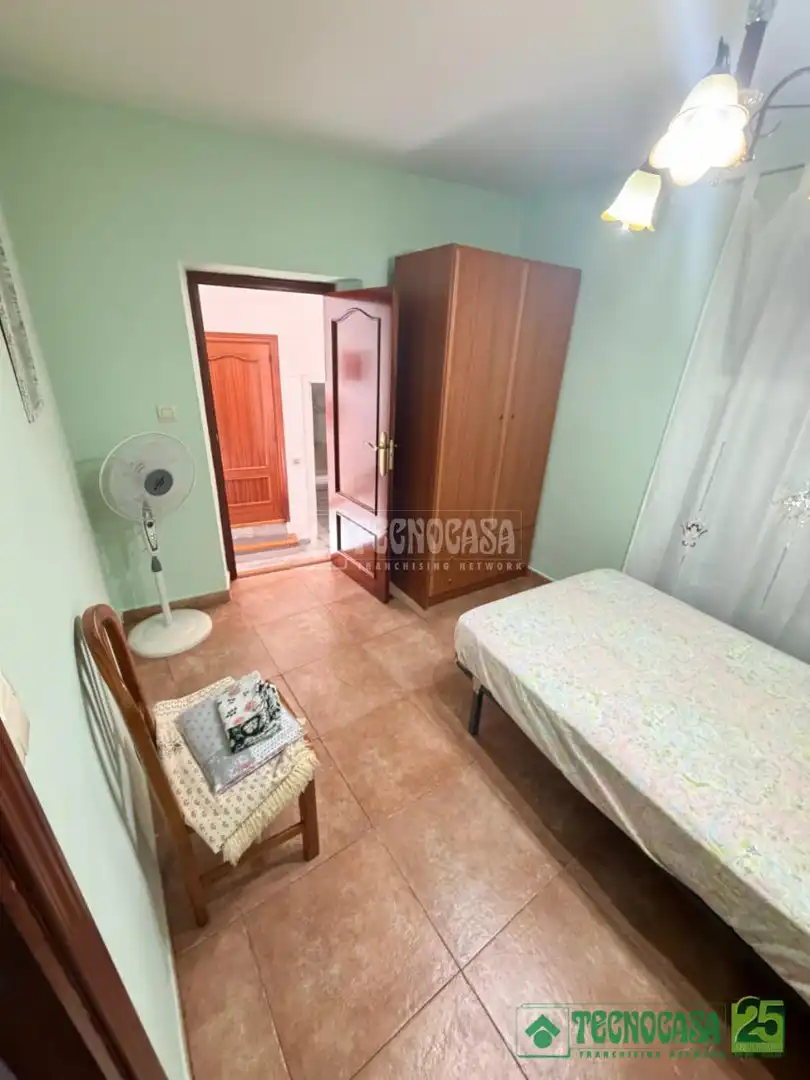 Habitación de Casa adosada en venta en Santa Cruz de la Zarza con Aire acondicionado y Terraza