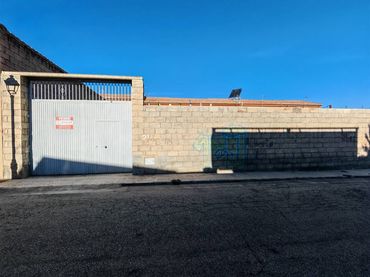 Terreny industrial en venda a Antonio Machado