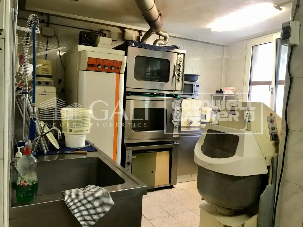 Business premises to rent in Encamp pueblo, imagen 8