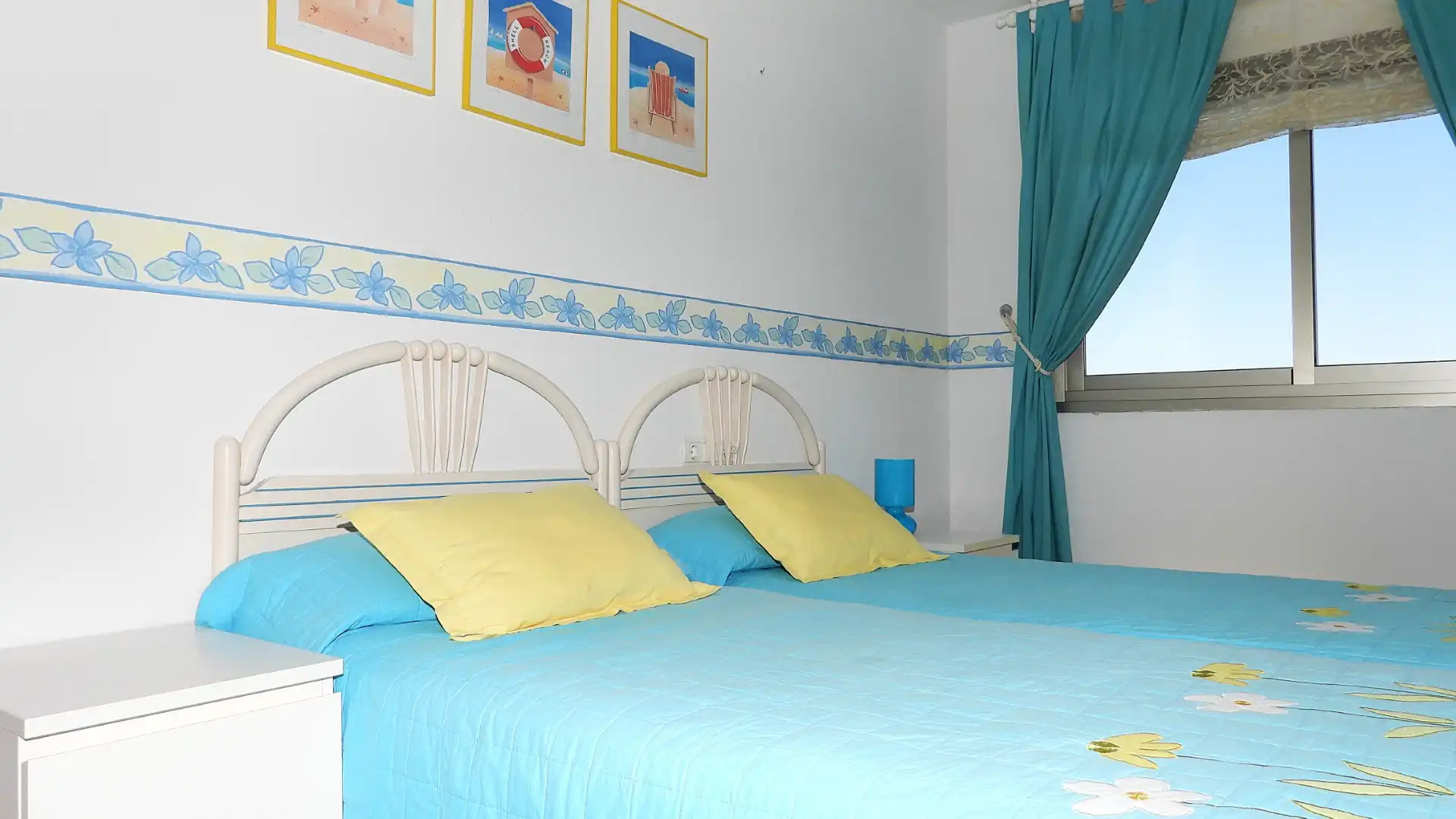 Habitación de Apartamento en venta en La Manga del Mar Menor con Calefacción, Terraza y Amueblado