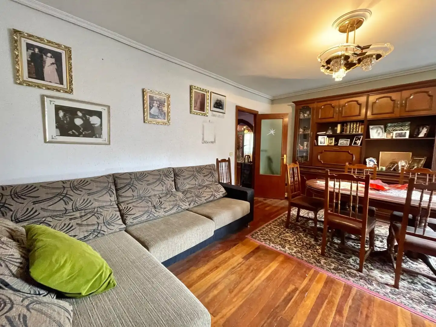 Sala de estar de Piso en venta en Bilbao  con Calefacción, Amueblado y Balcón