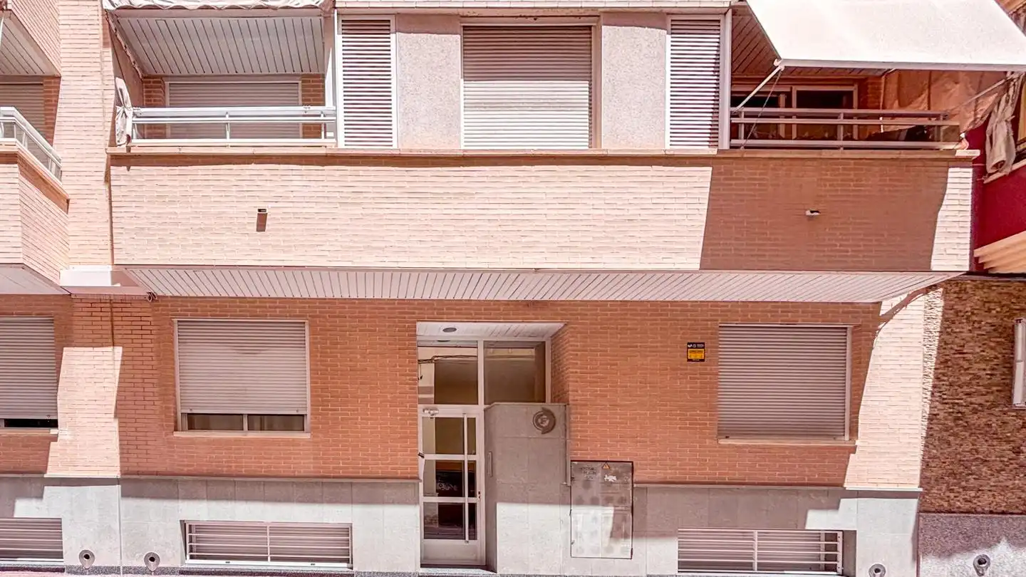 Vista exterior de Apartamento en venta en Santa Pola con Terraza, Trastero y Amueblado