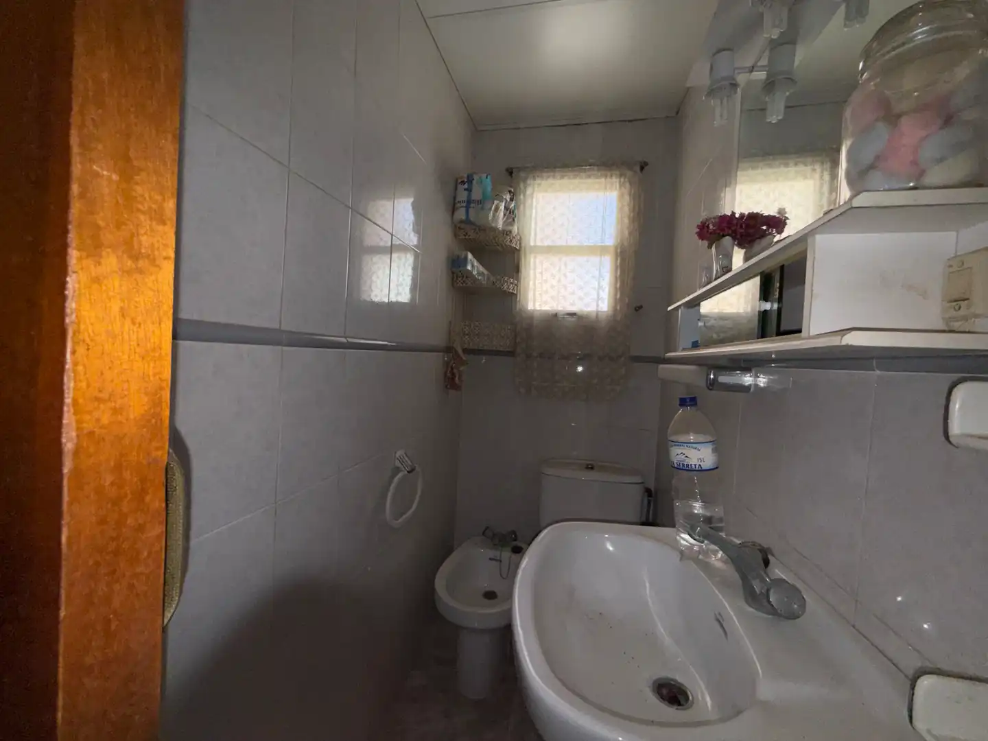 Baño de Piso en venta en Cartagena con Aire acondicionado, Amueblado y Horno