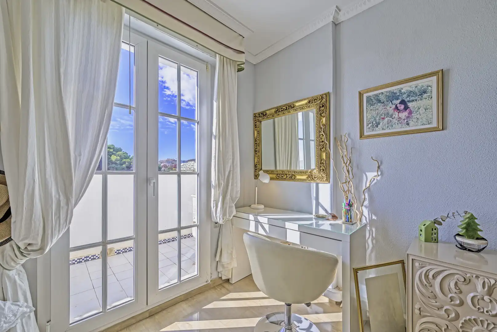 Habitación de Ático en venta en Fuengirola con Aire acondicionado, Terraza y Trastero