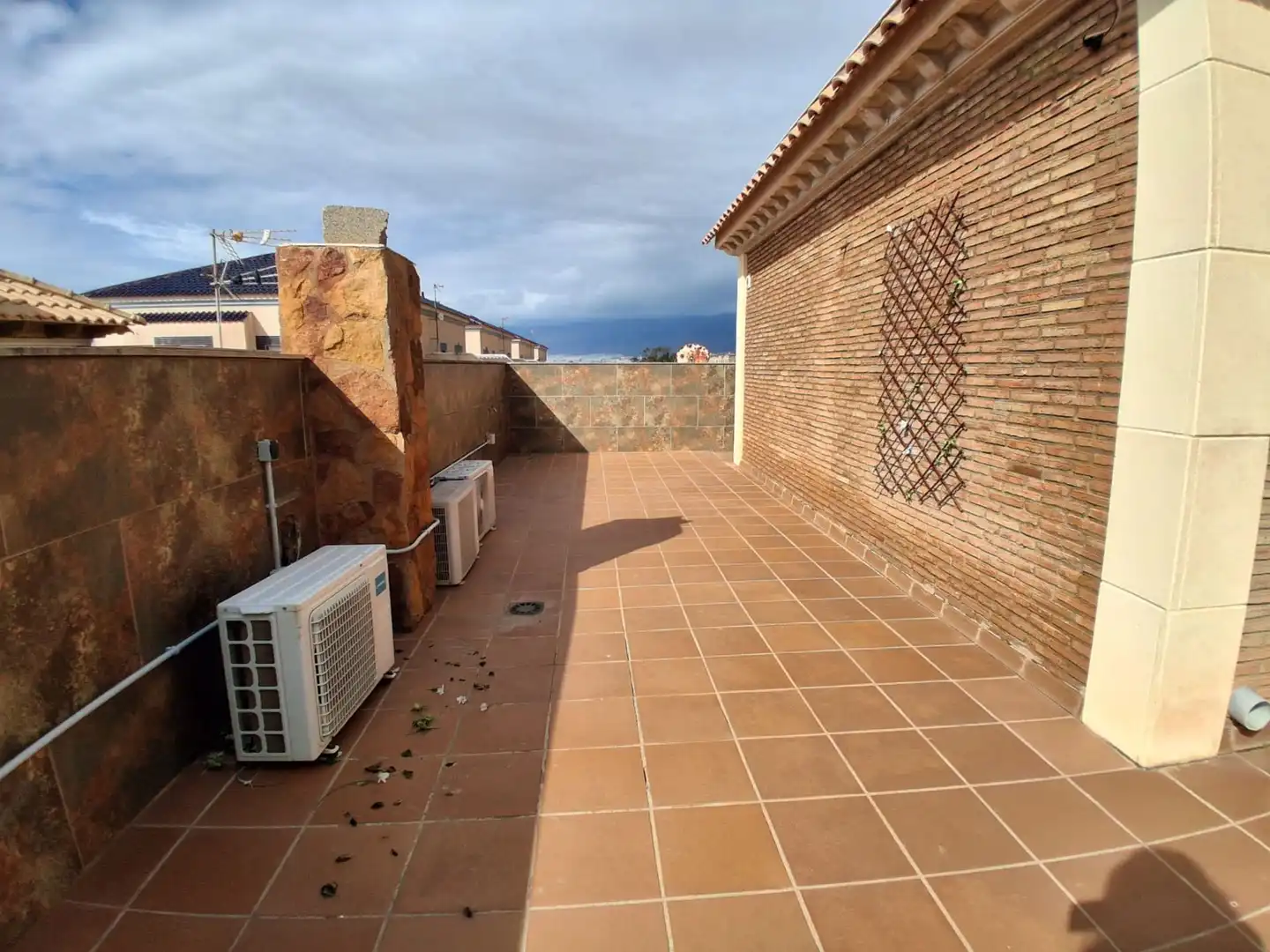 Terrasse von Einfamilien-Reihenhaus zum Verkauf in Roquetas de Mar