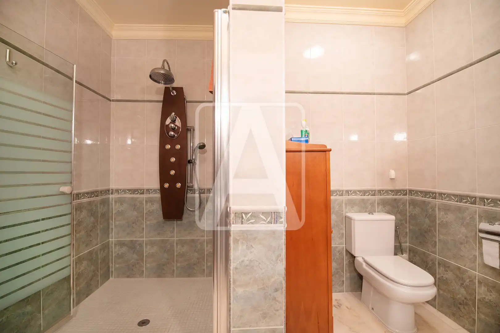 Bathroom of Houses for sale in Calpe / Calp  with Air Conditioner, Heating and Private garden
