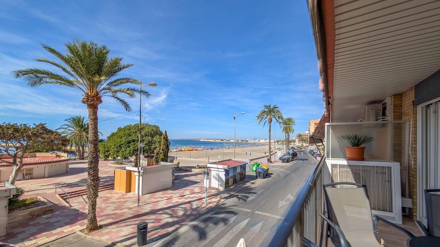 Außenansicht von Wohnung zum Verkauf in Santa Pola mit Klimaanlage, Terrasse und Möbliert