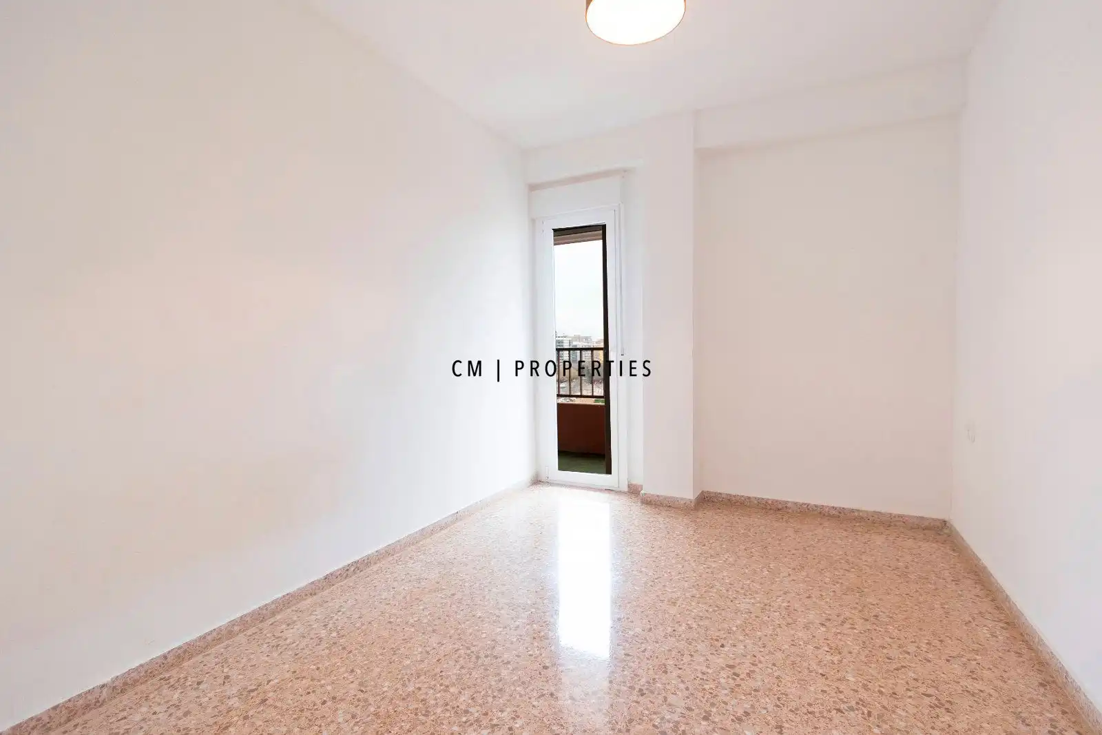 Flat for rent in carretera Malilla, Malilla