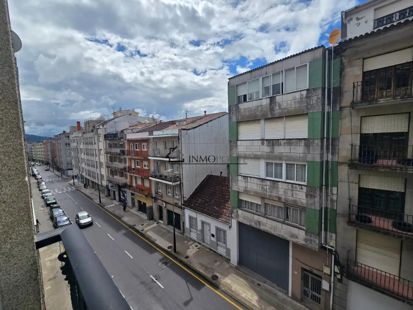 Vista exterior de Pis en venda en Pontevedra Capital  amb Calefacció i Traster