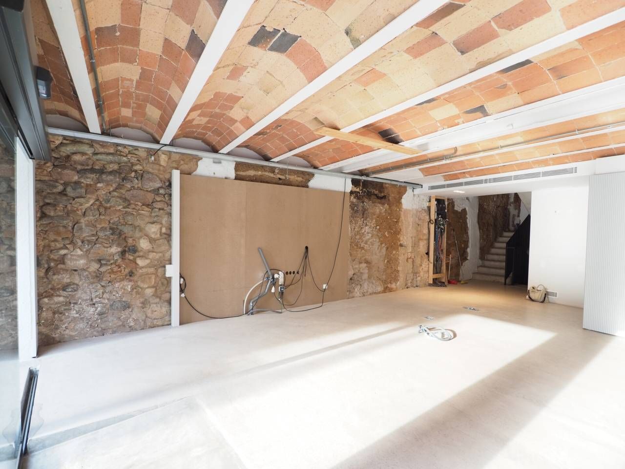 Local de alquiler en Anselm Clavè, Centre