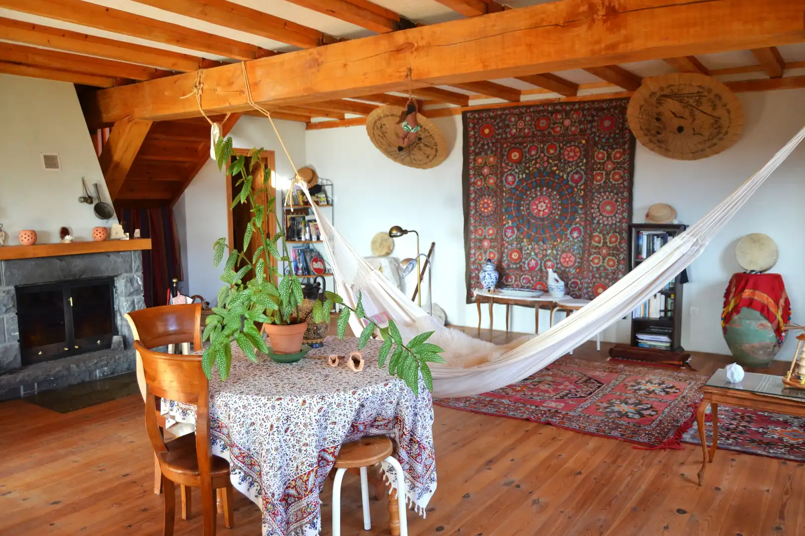 Wohnzimmer von Haus oder Chalet zum Verkauf in Aisa mit Heizung und Privatgarten