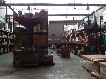 Nau industrial en venda a Santa Perpètua de Mogoda