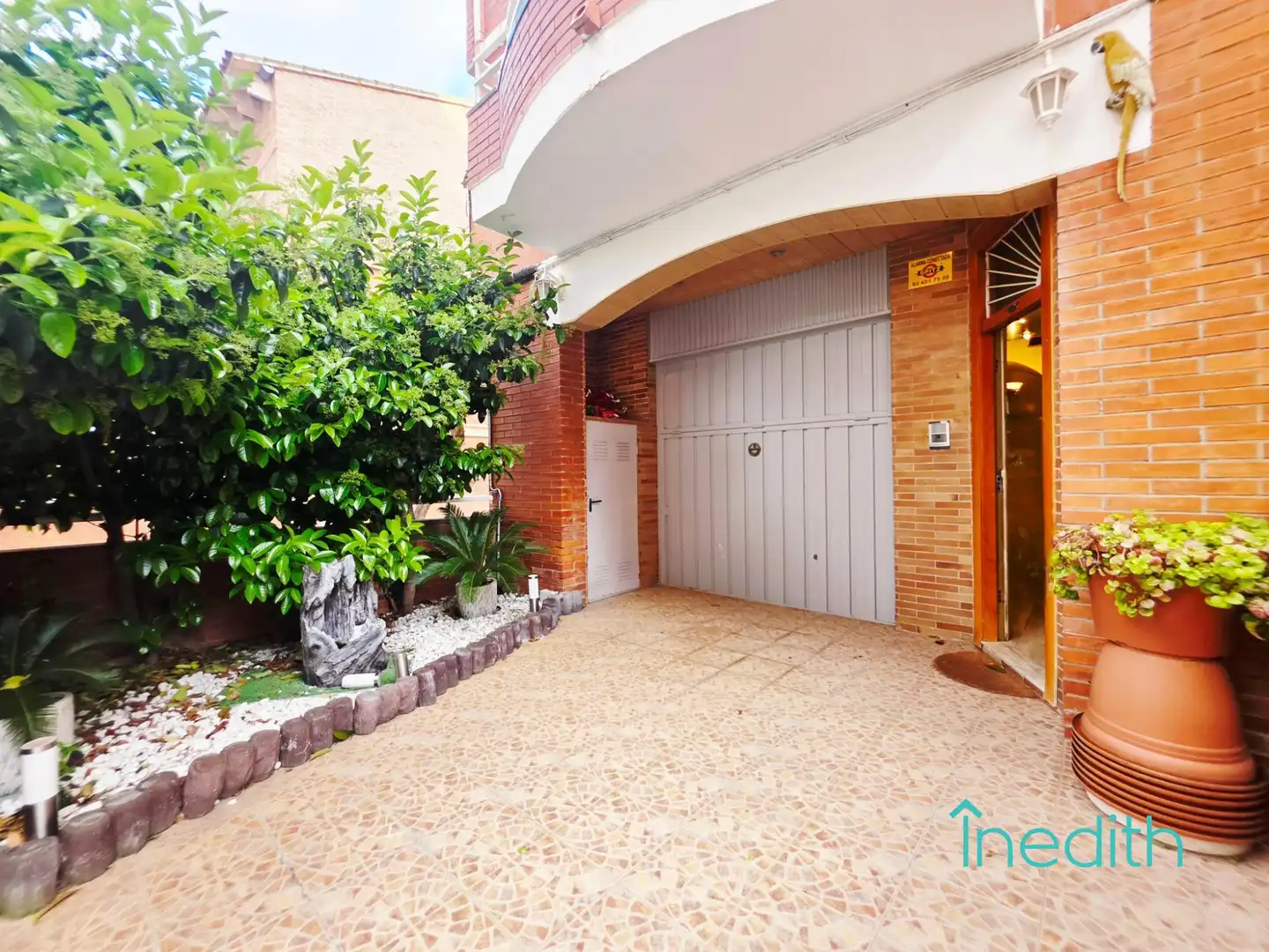 Einfamilien-Reihenhaus zum Verkauf in Viladecans mit Klimaanlage, Heizung und Terrasse