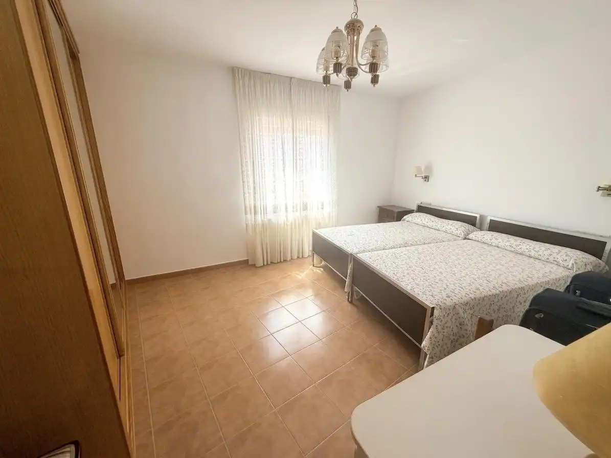 Dormitori de Casa o xalet en venda en Menasalbas amb Calefacció, Jardí privat i Traster