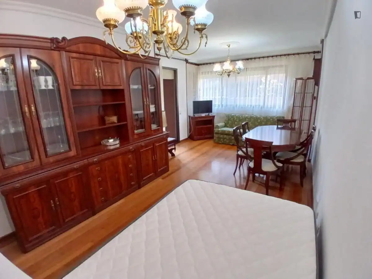 Dormitori de Apartament per a compartir en Valladolid amb Moblat, Forn i Rentadora