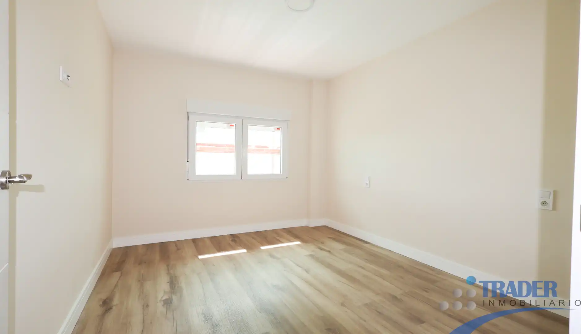 Habitación de Piso en venta en Alcorcón con Calefacción, Jardín privado y Terraza