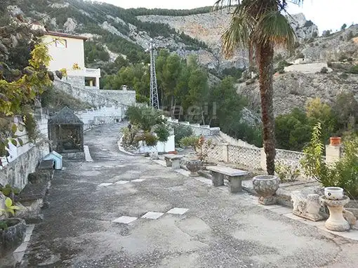 Exterior view of Houses for sale in Alcoy / Alcoi  with Terrace, Storage room and Swimming Pool
