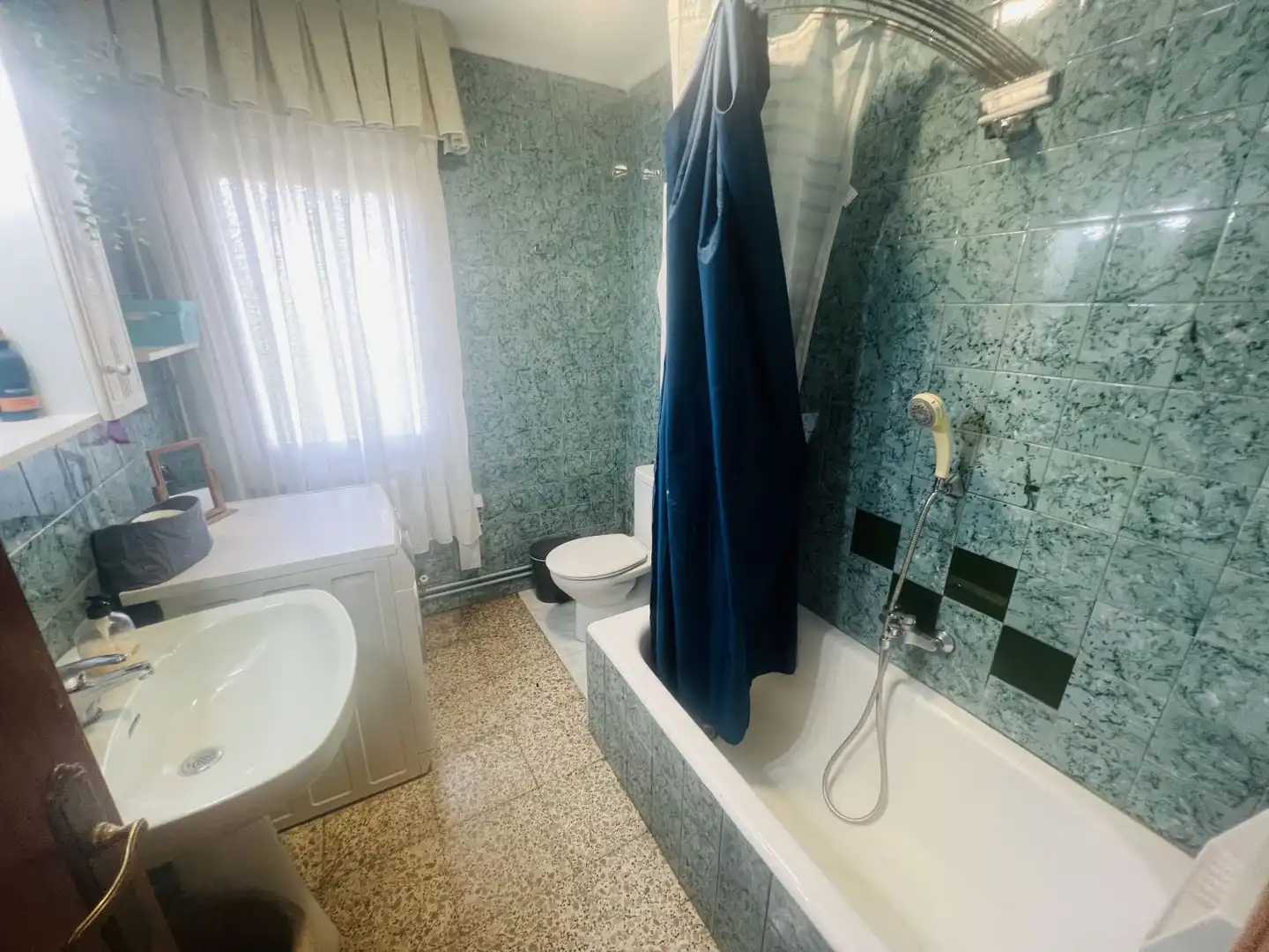 Baño de Piso en venta en Voto con Calefacción, Terraza y Trastero