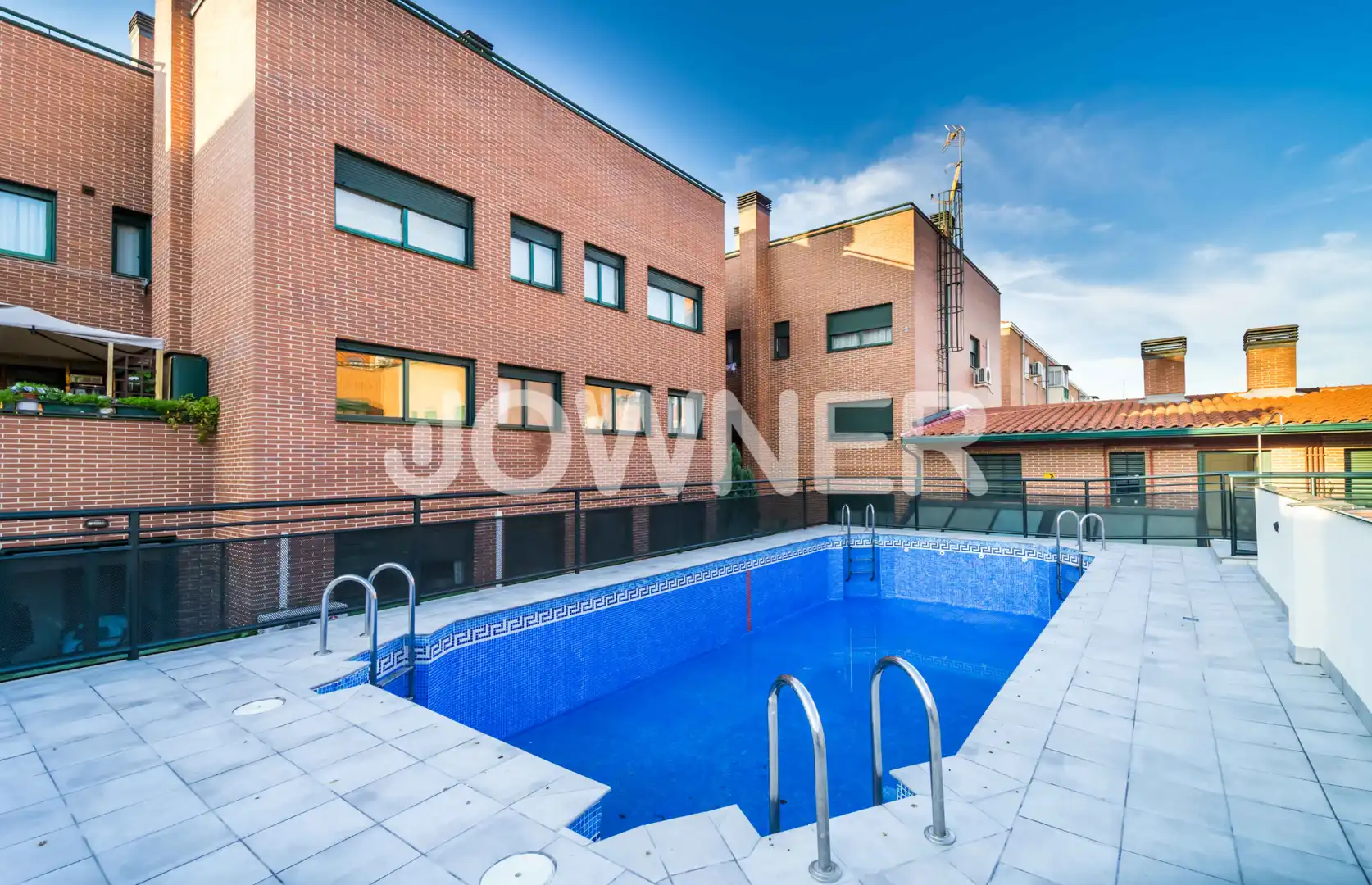 Piscina de Piso en venta en Madrid con Aire acondicionado, Calefacción y Amueblado