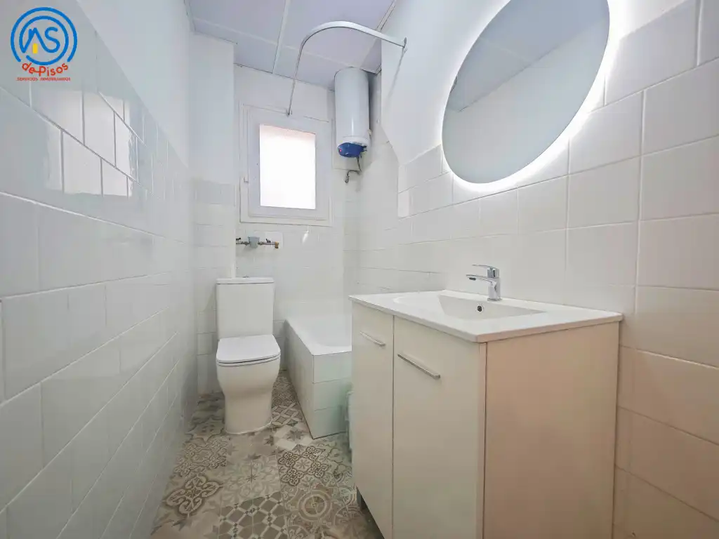 Flat for rent in Calle de Martínez Vargas, 2, Barrio Torrero