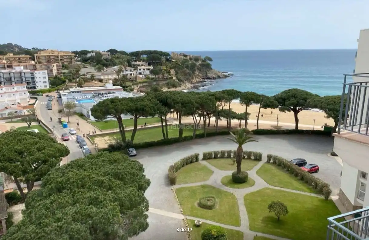 Vista exterior de Àtic en venda en Palamós amb Moblat i Balcó