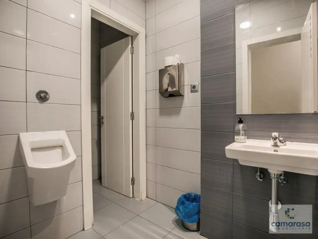 Badezimmer von Geschaftsraum zum Verkauf in Ávila
