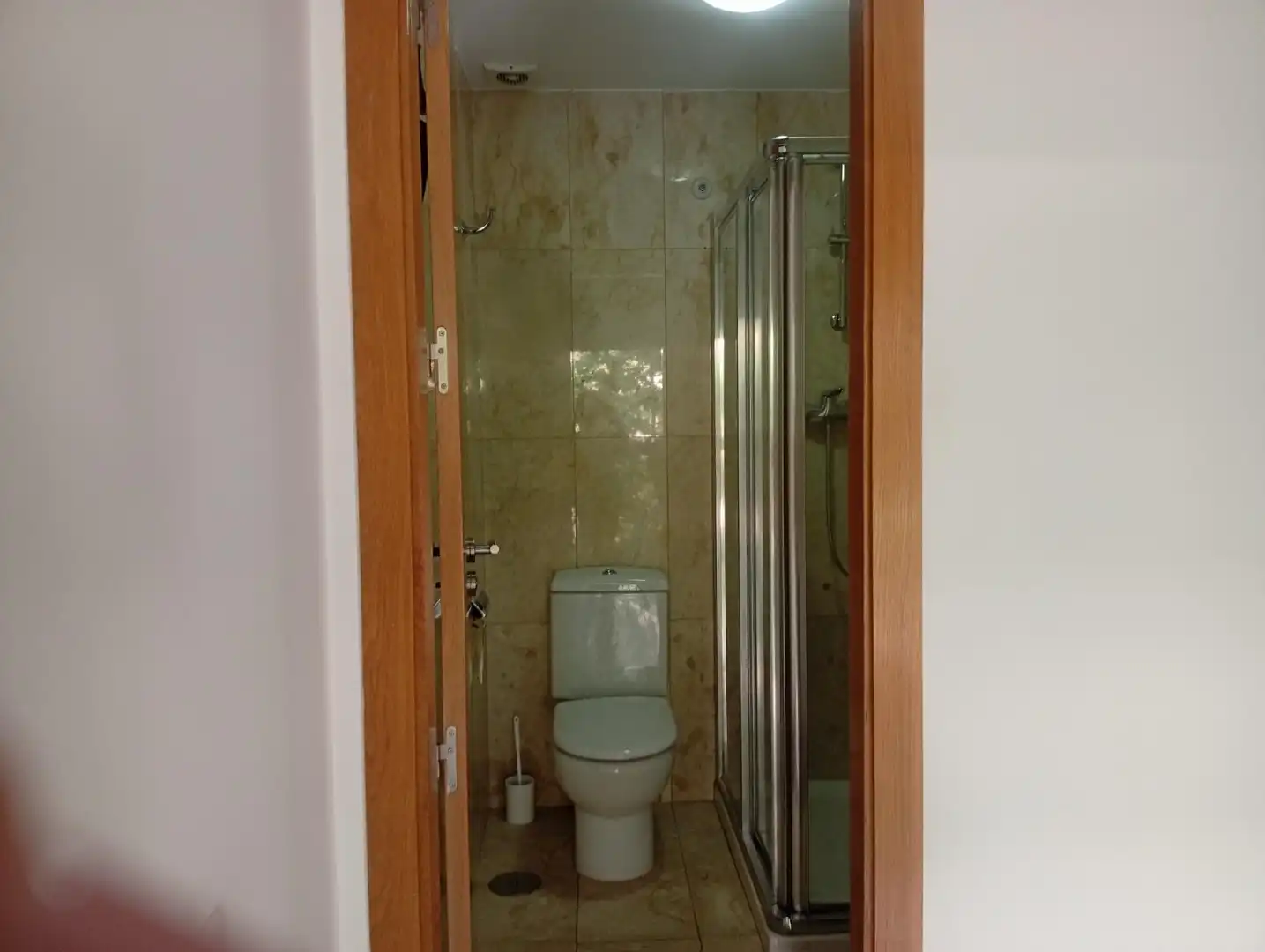 Baño de Piso de alquiler en Córdoba con Aire acondicionado y Calefacción