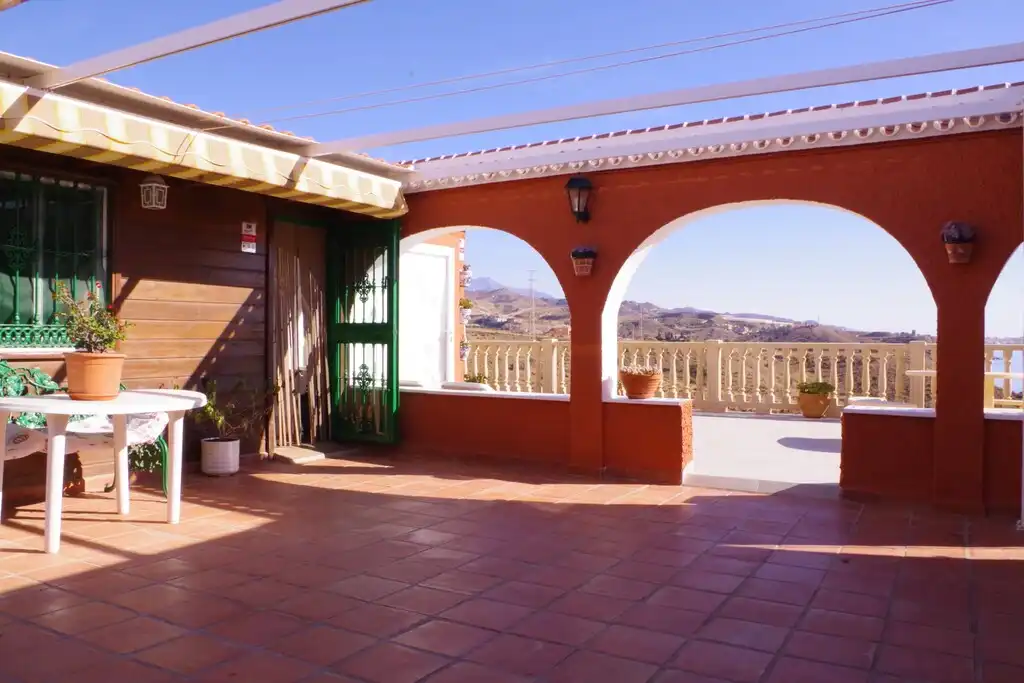Terrassa de Casa o xalet en venda en Vélez-Málaga amb Aire condicionat, Terrassa i Piscina
