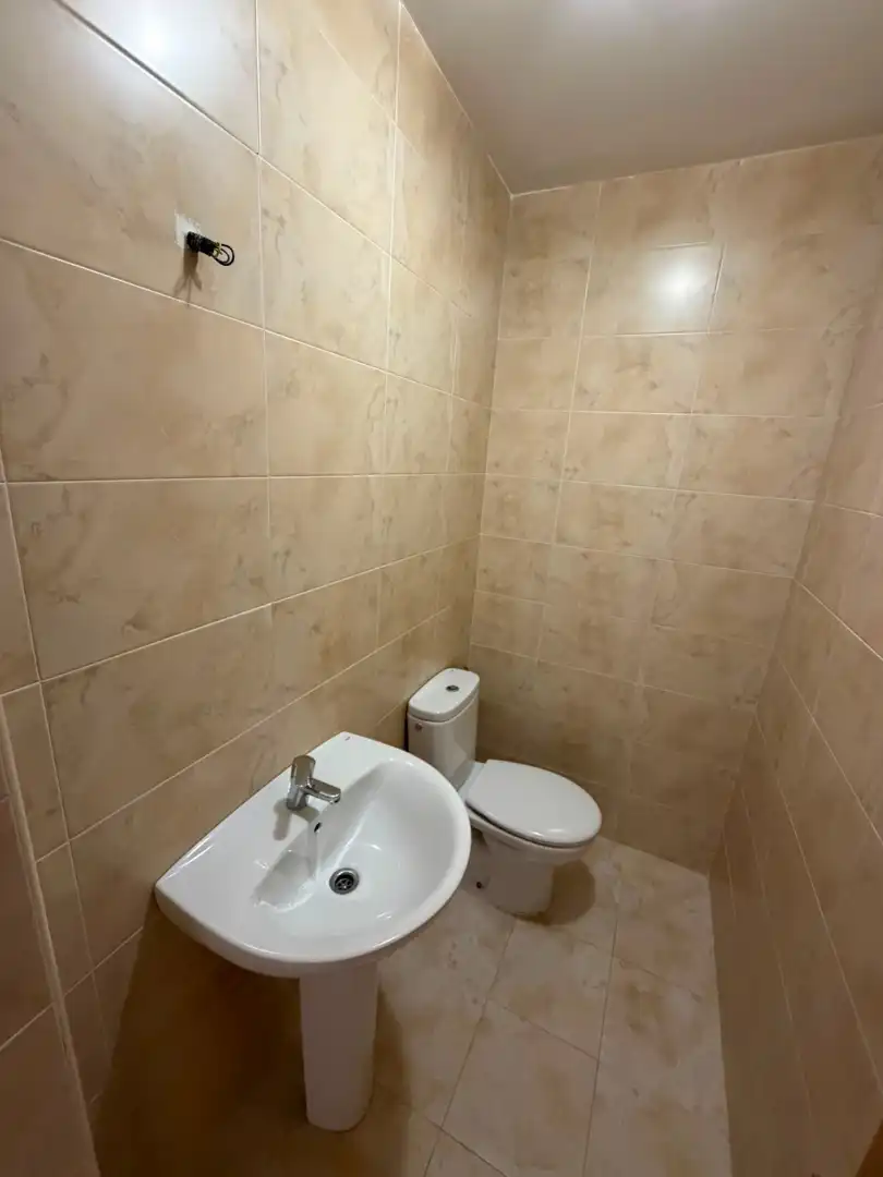 Badezimmer von Wohnung zur Miete in Maracena mit Heizung, Parkett und Terrasse