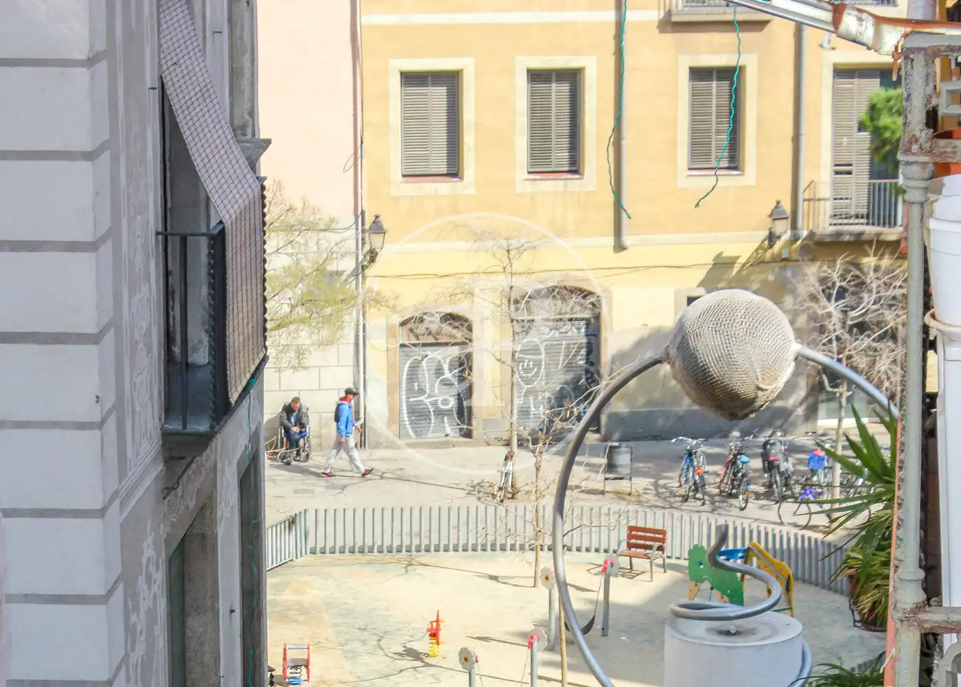 Vista exterior de Pis en venda en Barcelona amb Aire condicionat, Calefacció i Moblat