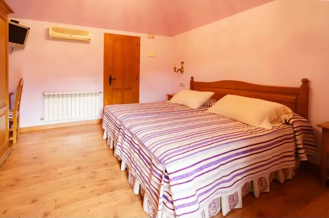 Schlafzimmer von Country house zum Verkauf in Santiurde de Toranzo
