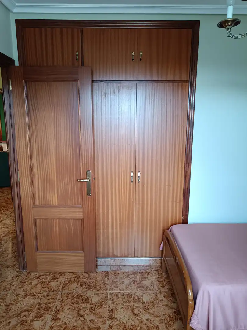 Dormitori de Casa o xalet en venda en Aguilar de Campoo amb Calefacció i Terrassa