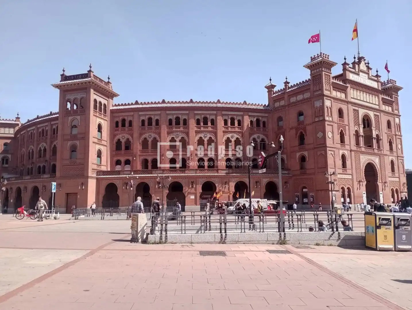 Vista exterior de Pis en venda en Madrid amb Aire condicionat i Calefacció