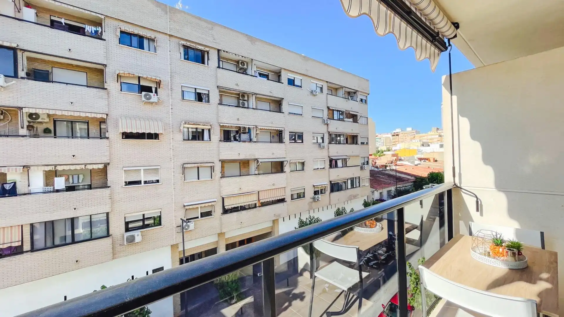 Vista exterior de Apartamento en venta en Benidorm