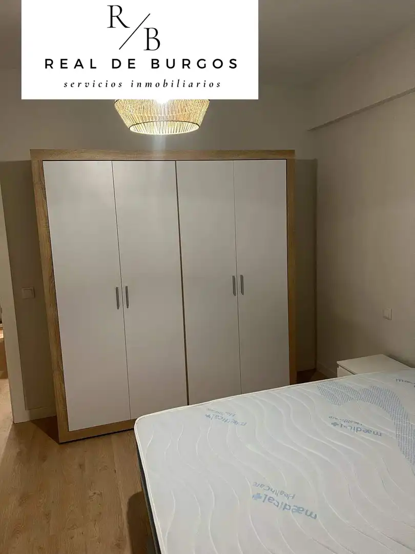 Bedroom of Flat for rent in Valladolid  with Heating and Furnished
