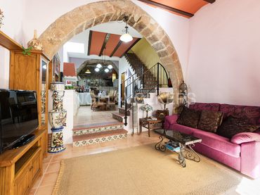 Casa amb balcó en venda a Pueblo