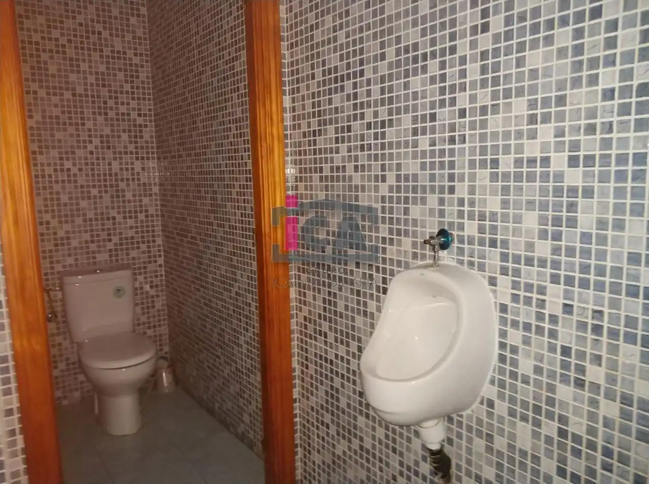 Local comercial en venda a AVDA RODRIGUEZ DE LEDESMA (LOCAL EN EDIFICIO ZIGURAT), imagen 9