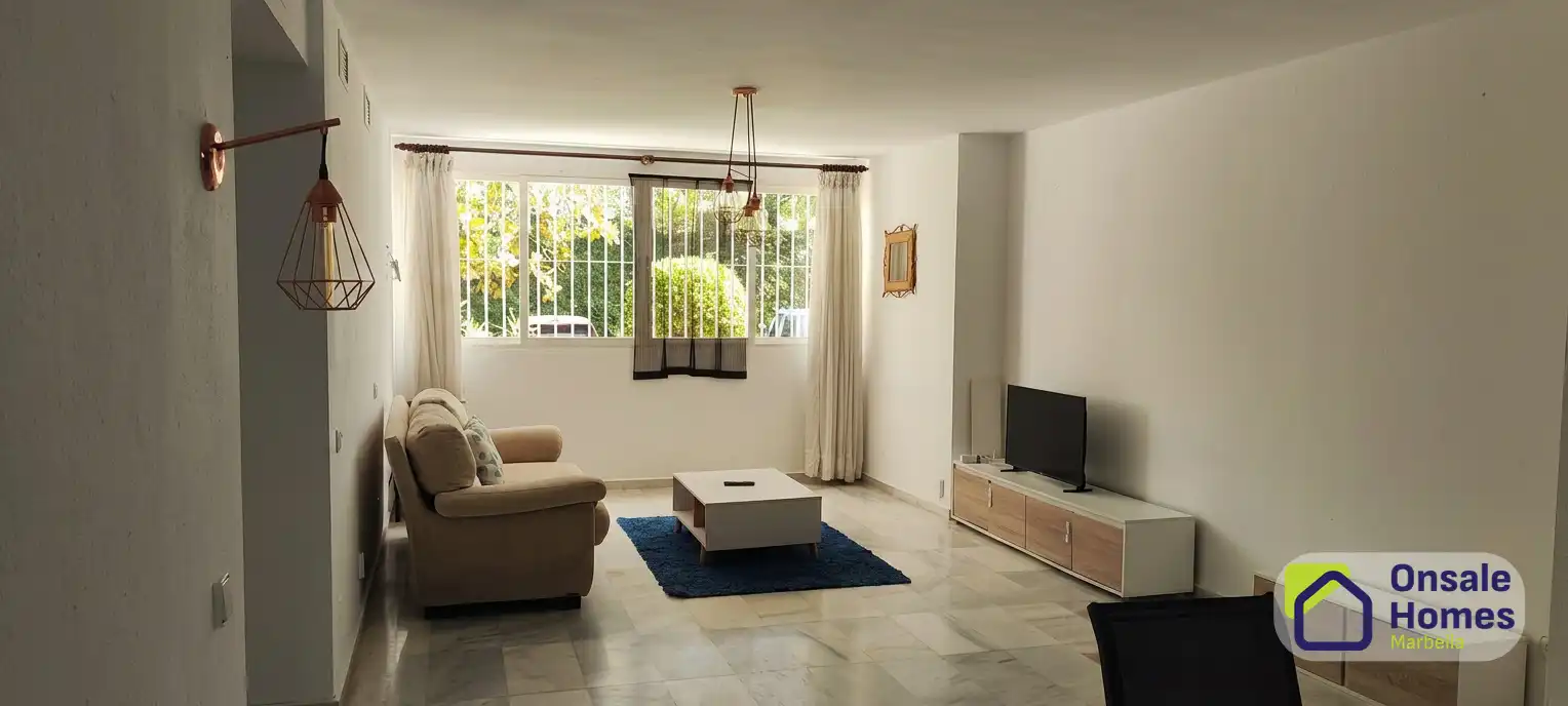 Wohnzimmer von Wohnungen zum Verkauf in Marbella mit Terrasse, Abstellraum und Gemeinschaftspool