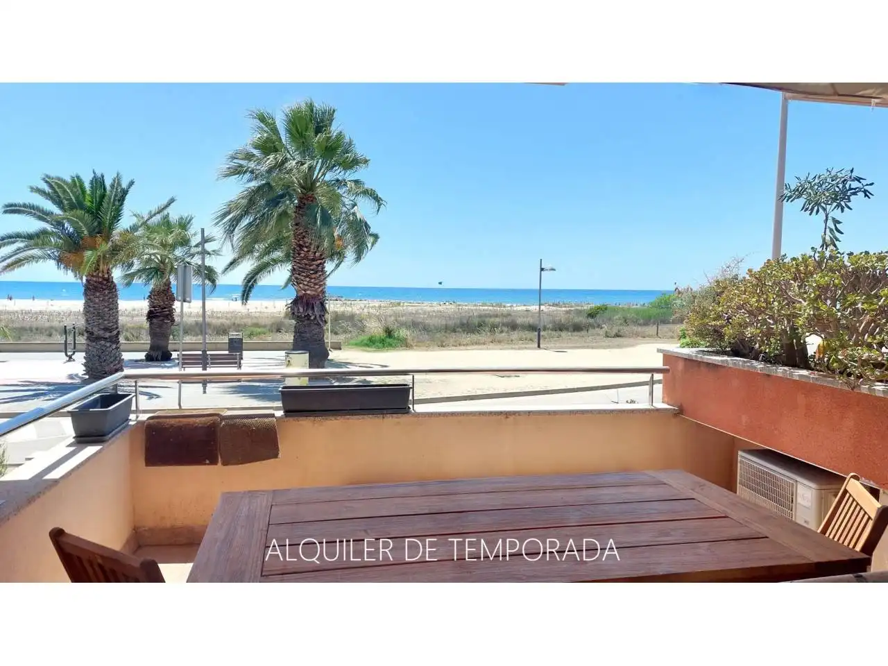 Exterior view of Houses for rent in Cubelles  with Air Conditioner, Heating and Terrace