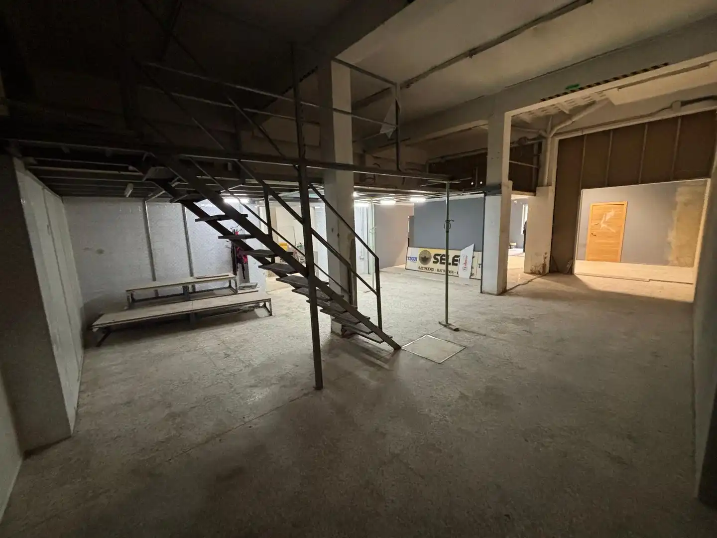 Gewerbefläche zum Verkauf in Calle José María de Pereda, imagen 13