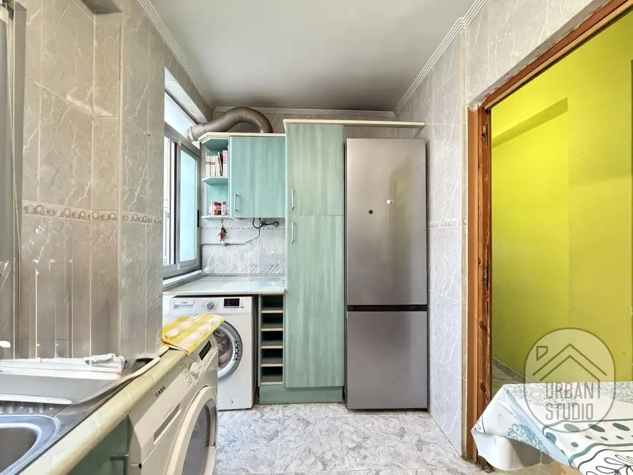 Kitchen of Flat for sale in Alicante / Alacant  with Air Conditioner and Furnished