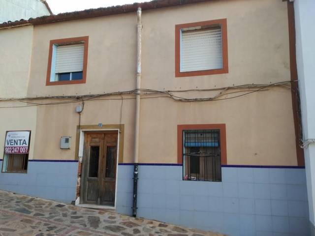 Casa-chalet en Venta en Calle San Sebastián en Santisteban del Puerto