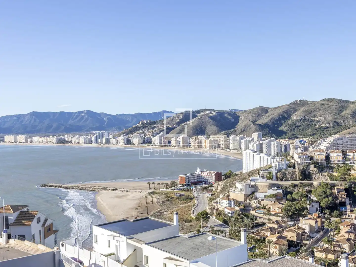 Vista exterior de Casa o xalet en venda en Cullera amb Aire condicionat, Calefacció i Jardí privat