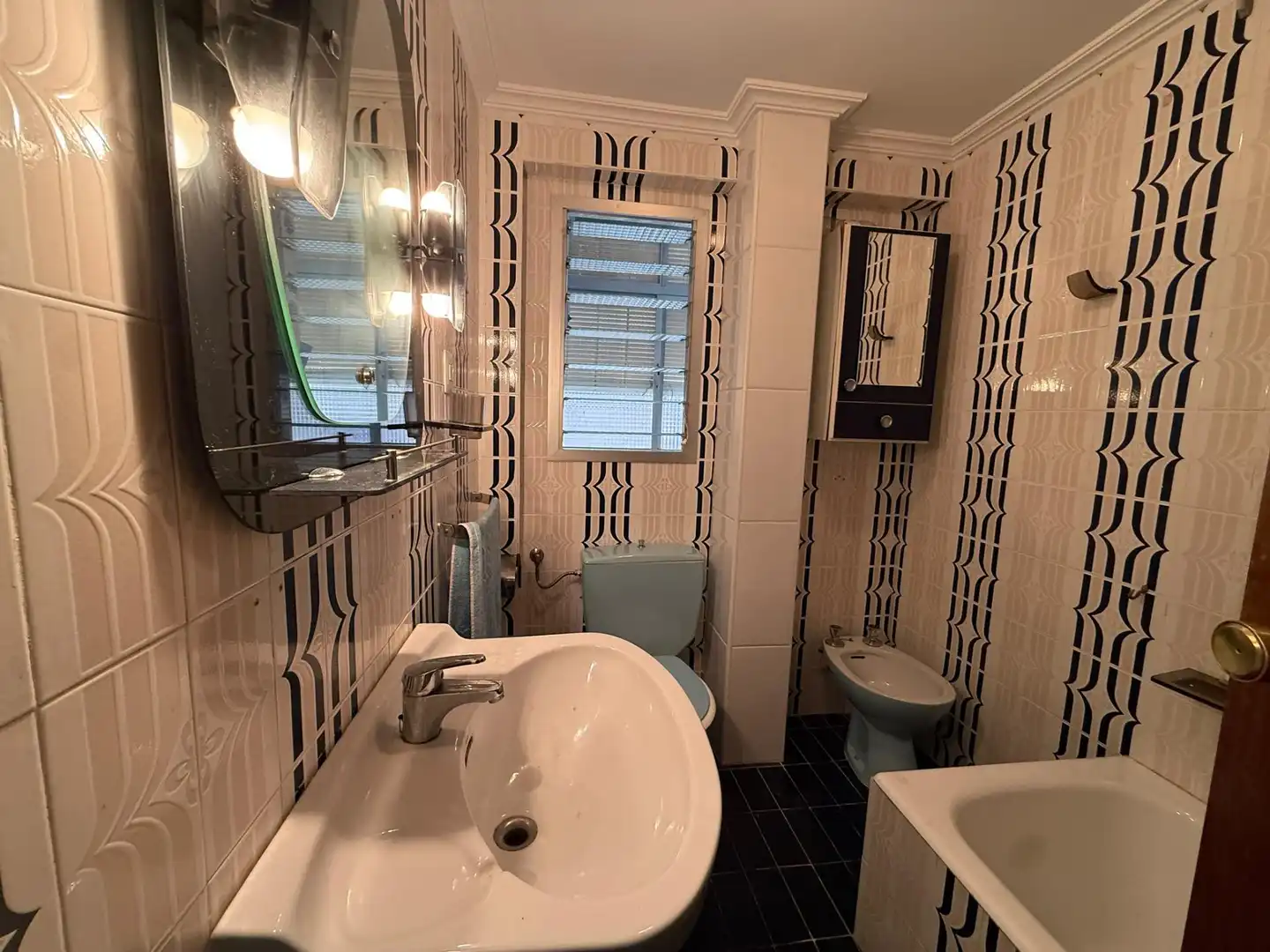 Baño de Piso en venta en Alicante / Alacant con Terraza