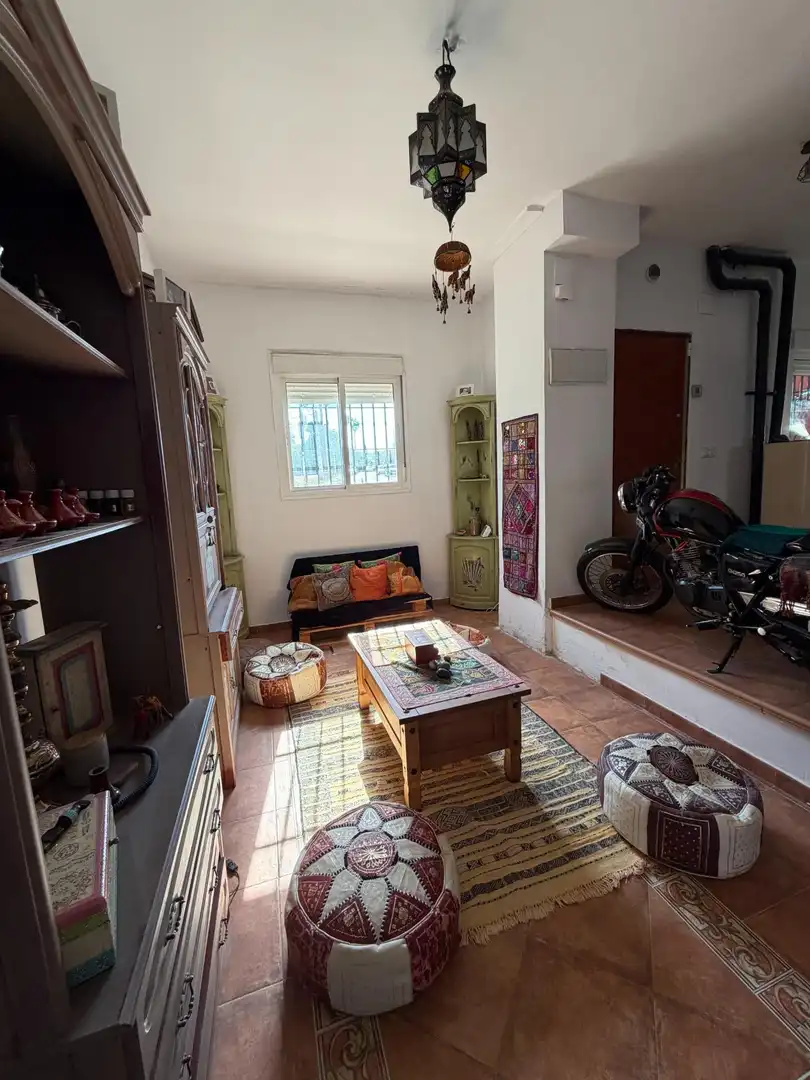 Sala de estar de Casa adosada en venta en Villanueva del Ariscal