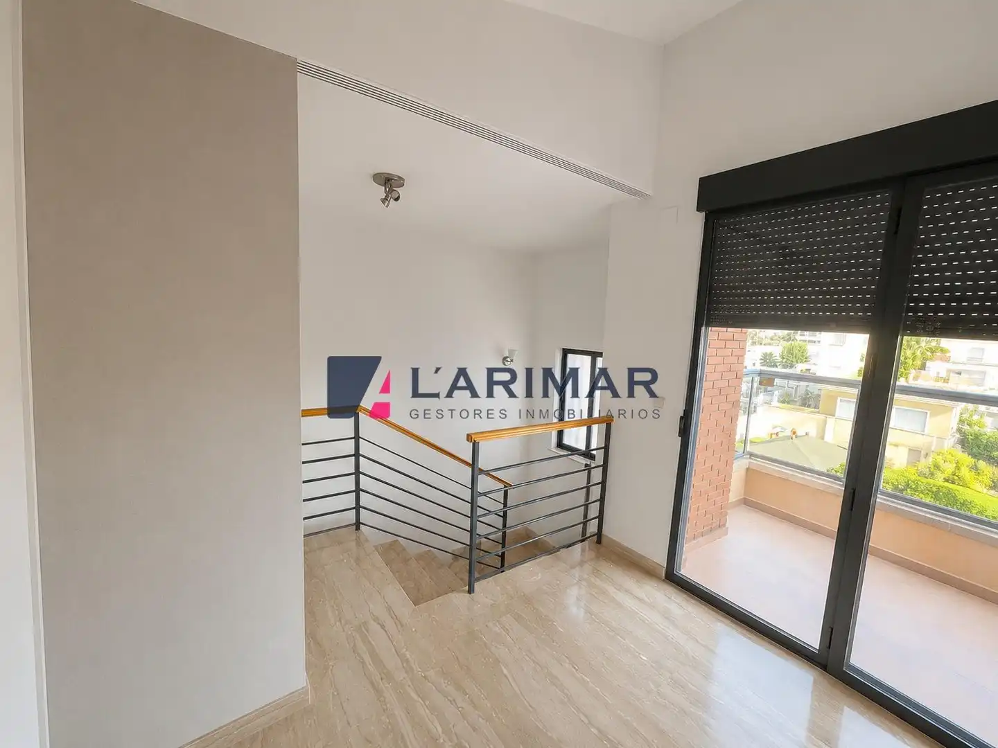Casa adosada de lloguer en Alicante / Alacant amb Aire condicionat, Calefacció i Jardí privat