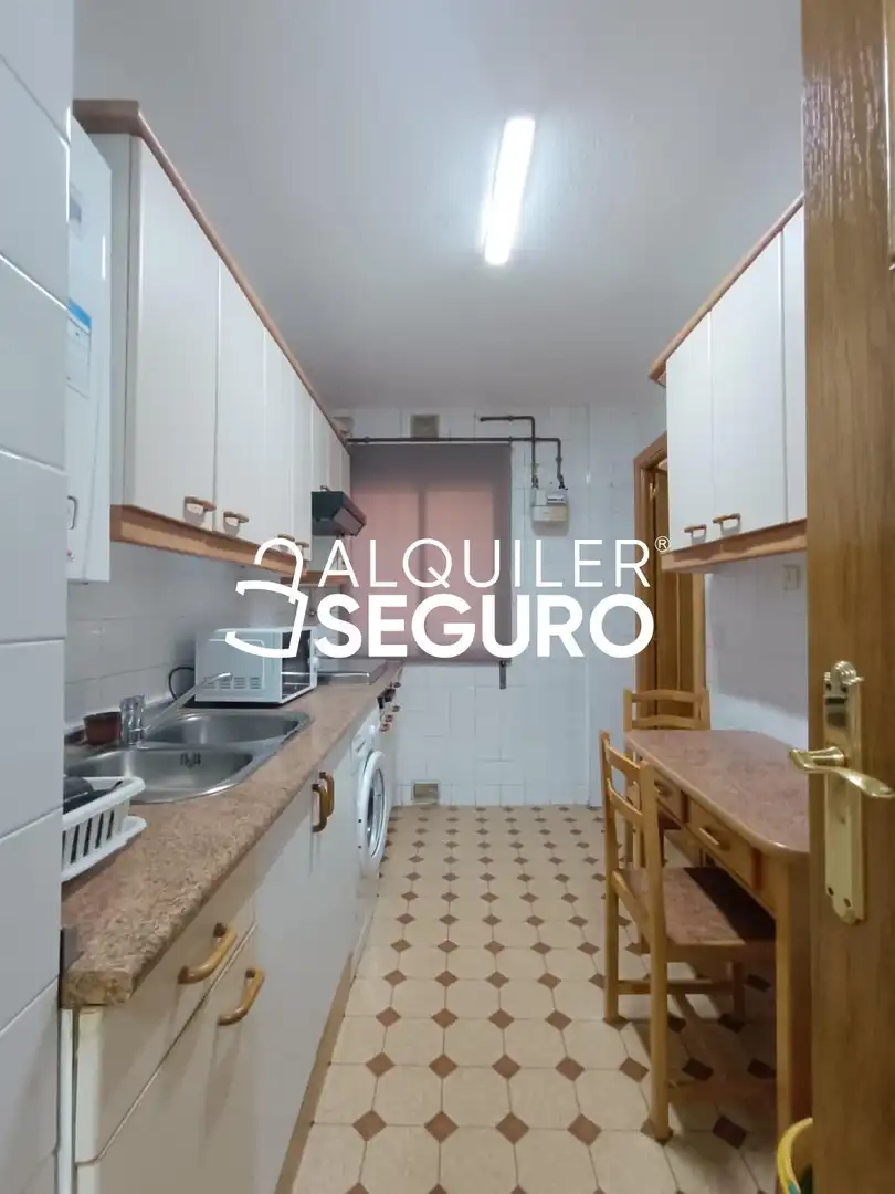 Cocina de Piso de alquiler en Aranjuez con Calefacción y Terraza