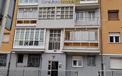 Vista exterior de Àtic en venda en Avilés